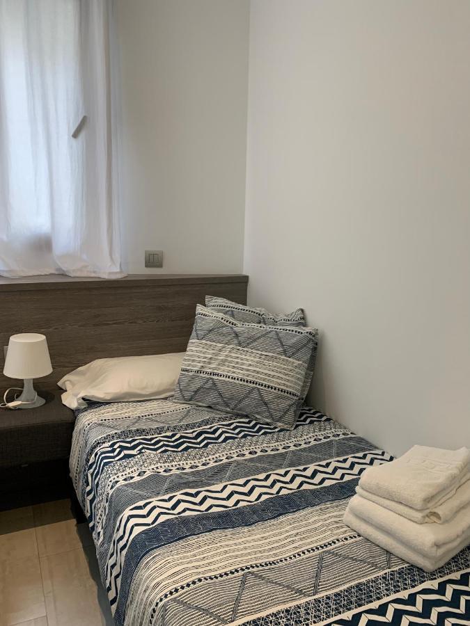 רוזס Apartaments El Cine מראה חיצוני תמונה